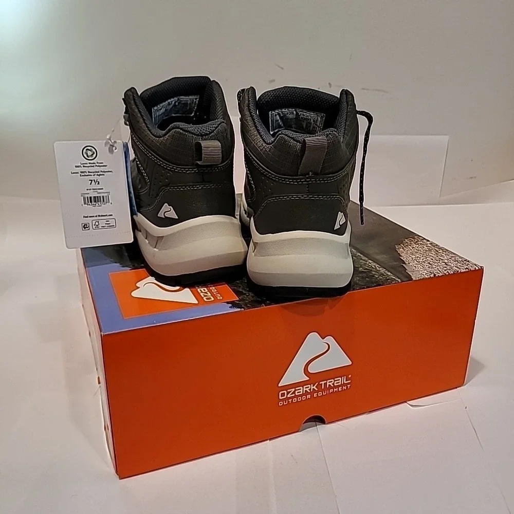 Ozark Trail Women's Size 7 Olive Leather Waterproof Tech Hiker Boot Shoes NWT